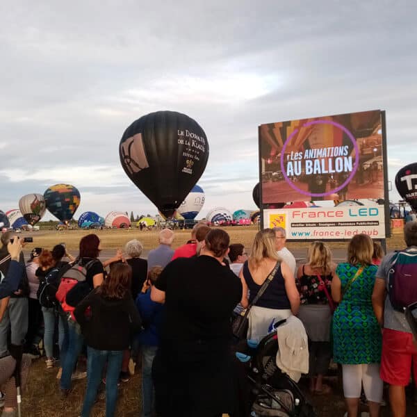 Panneau LED mobile mondial air ballon Chambley